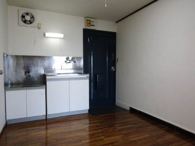 【内装】 | 別室参考