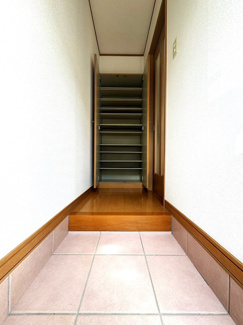 【玄関】 | gracia弐番館