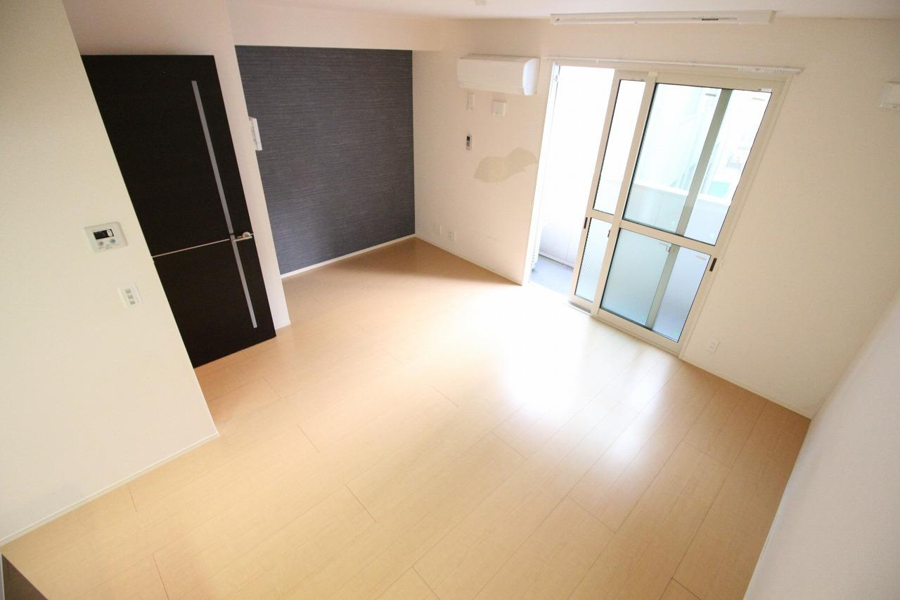 プランドール伊川の居間・リビング|※お部屋により仕様が異なる場合があります。