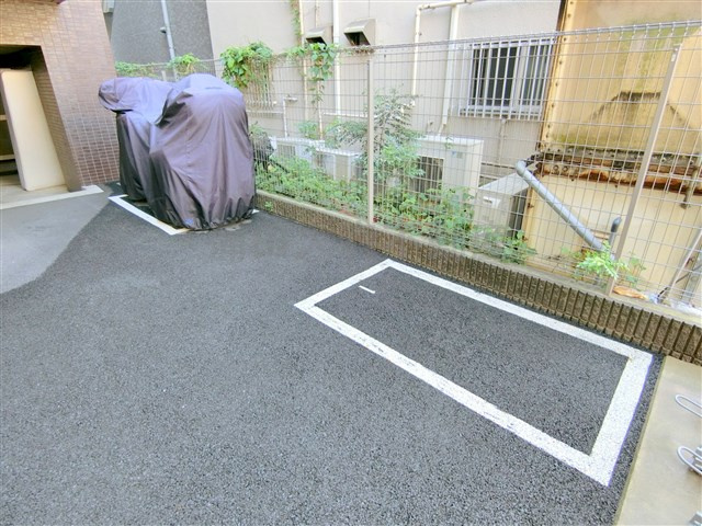 スカイコート蒲田壱番館のその他共用部分|バイク置き場　空き状況等詳細はお問合せください。