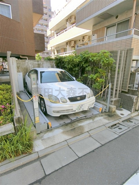 スカイコート蒲田壱番館の駐車場