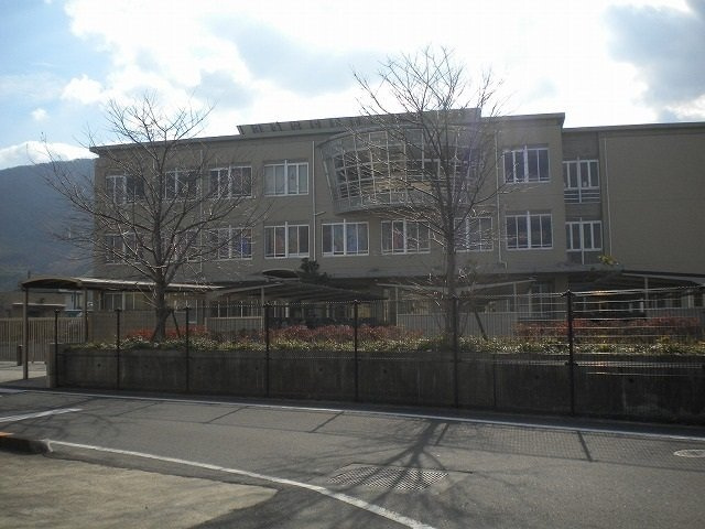 セント・フローラ　Ｂの周辺|川島中学校まで2600m