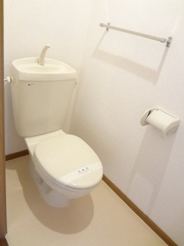 メゾンソレイユ　Ｂのトイレ|コンパクトで使いやすいトイレです