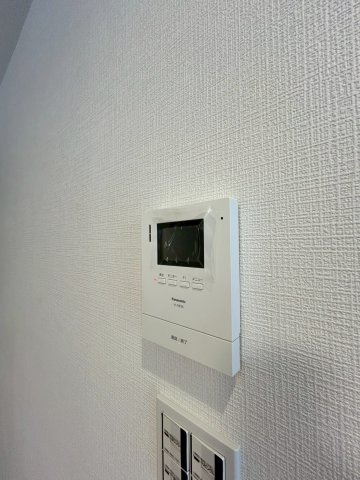 労住まきのハイツ一号棟の防犯設備|モニターフォン付きでセキュリティも安心！