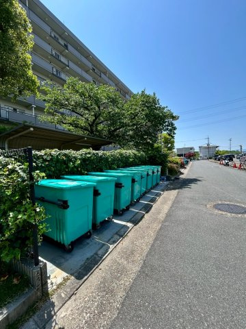 労住まきのハイツ一号棟のその他共用部分|ゴミ置き場です。