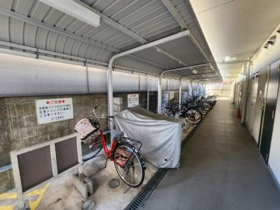 ガーレ花園の駐車場|駐輪場