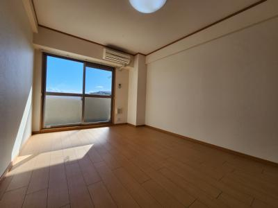 ガーレ花園の居間・リビング|洋室