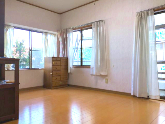 【居間・リビング】 | 東金市菱沼　店舗付き住宅