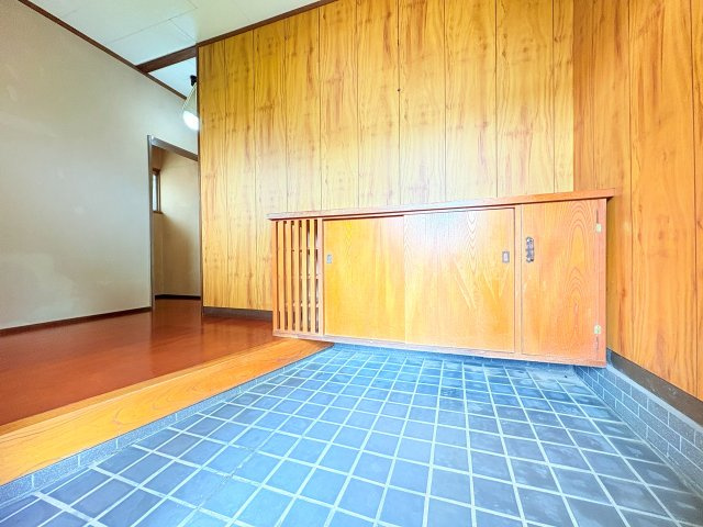 荒木町白口貸家の玄関