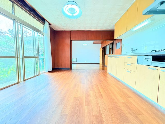 荒木町白口貸家の居間・リビング