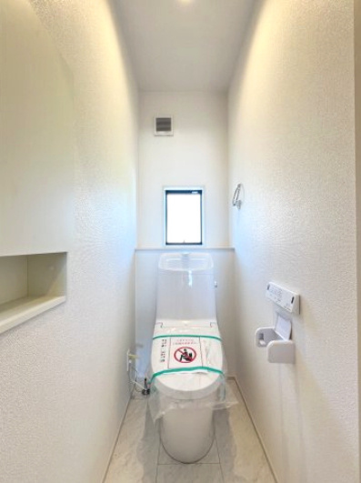 高浜市屋敷町2期　全4棟　2号棟のトイレ|２階トイレ