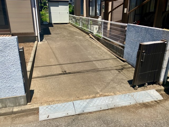 田喜野井戸建の駐車場