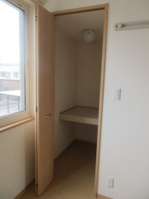 【収納】 | クレール泉野 | 洋室