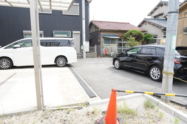 売土地　大東市大東町（建築条件無し更地）の前面道路含む現地写真