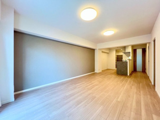 【居間・リビング】 | サニークレスト宝塚 | LDK