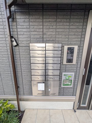 【エントランス】 | ルーセント伏見稲荷