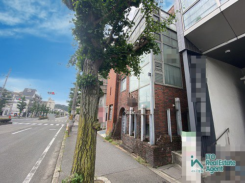 浄土寺上馬場町 店舗兼住居ビルの外観