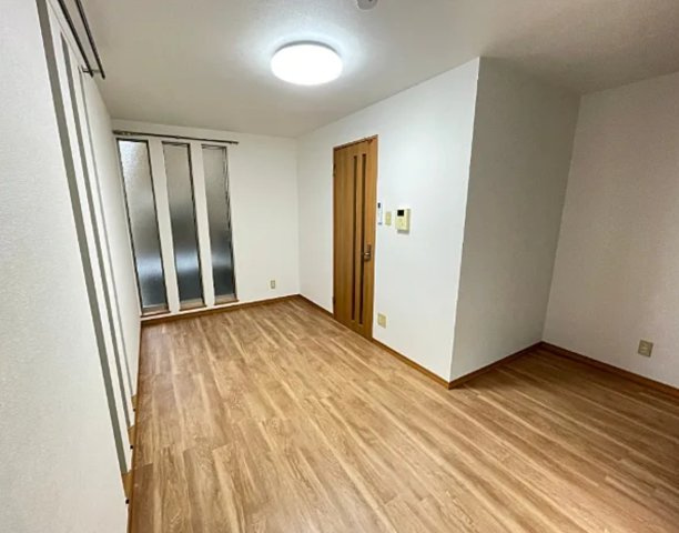 名古屋市北区大曽根4丁目　収益アパート　大曾根駅近の洋室