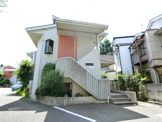 アーバンクレセントのエントランス|★物件入口★