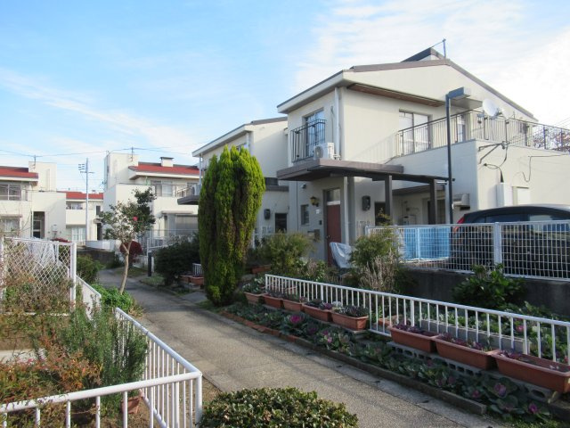 タウンハウス岩岡３ＬＤＫの外観|建物外観を気になさる方へ、見た目の良い物件です