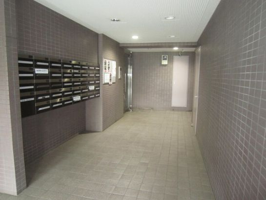 甲良町ハウスのエントランス