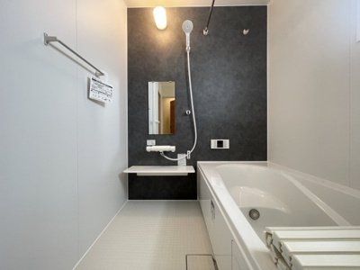 【浴室】 | 南城市知念久原（全8棟）ラスト8号棟 | 8号棟　浴室換気乾燥機付き♪