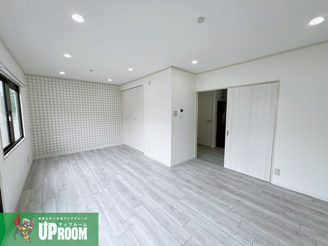 竹美ハイツの居間・リビング