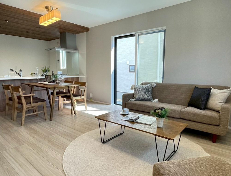 箕面市粟生新家３丁目　新築戸建