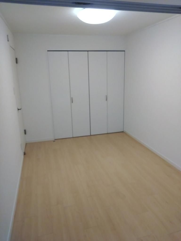 日野市三沢３丁目の中古マンションの洋室