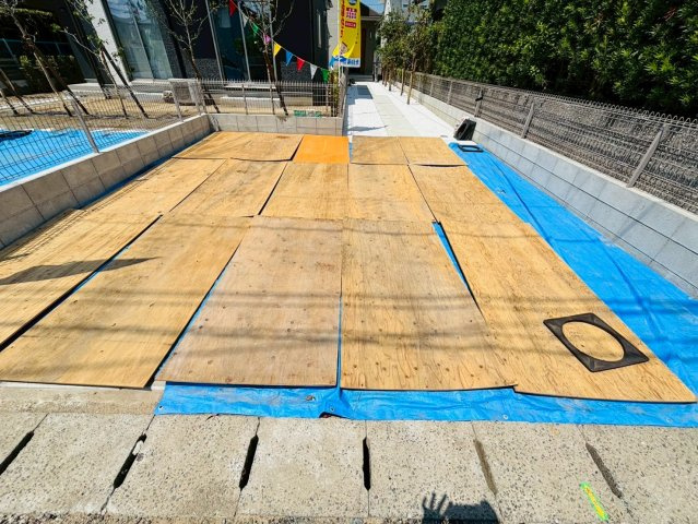 ハートフルタウン／東区湖東3丁目／1号棟の駐車場
