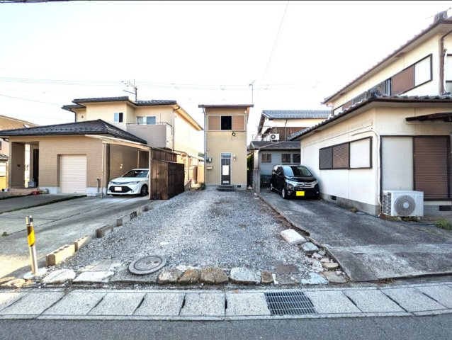 近江八幡市鉄炮町の倉庫の外観