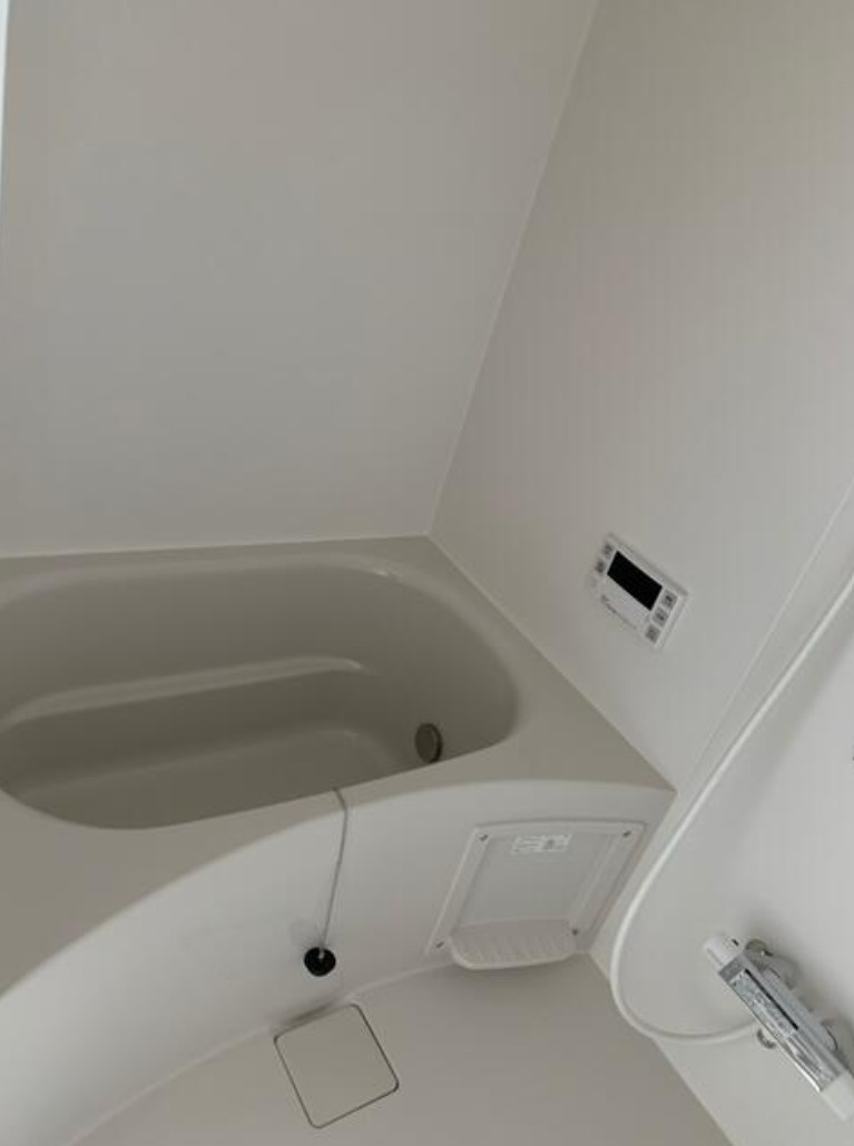 名古屋市守山区町南　収益アパート　築浅物件（令和２年築）　の浴室