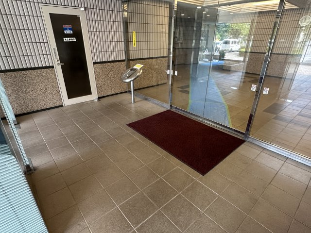 レクセル朝霞のその他共用部分|整備されたエントランス