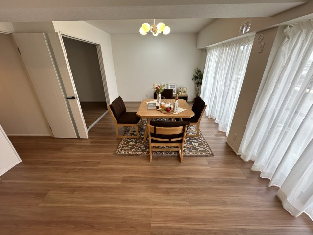 レクセル朝霞の居間・リビング|使いやすい居間です