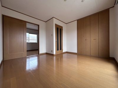 【寝室】 | SUN FOREST