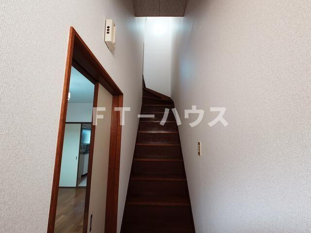 岡田テラスハウスの玄関