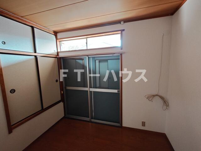 岡田テラスハウスの寝室