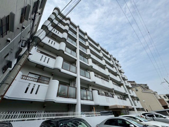ライゼックス豊中の外観