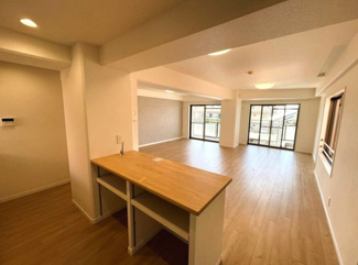 【居間・リビング】 | 【廻間公園南マンション】✨️仲介手数料無料！✨️北一社小学校・猪高中学校