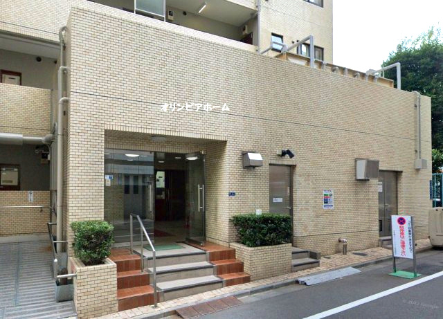 日本橋グリーンハイツ　専用庭付　リ　フォーム済のエントランス