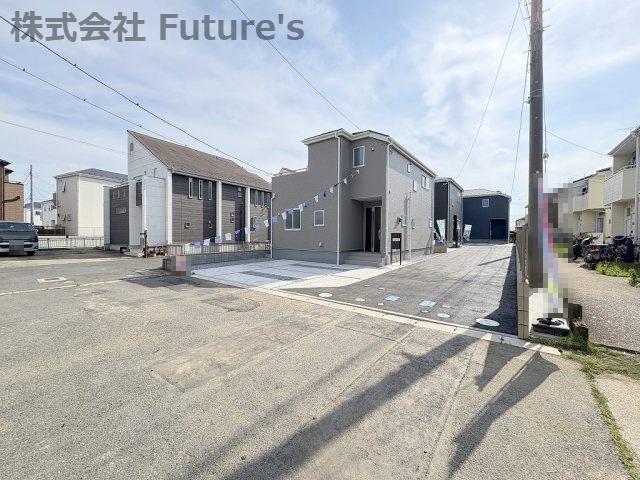 三郷市彦倉1丁目　新築戸建　全3棟　2号棟の前面道路含む現地写真|前面道路含む現地写真です。