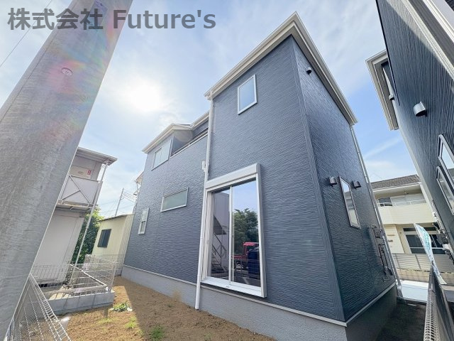 三郷市彦倉1丁目　新築戸建　全3棟　3号棟の外観|閑静な住宅街に佇む3棟！全棟並列2台駐車可能