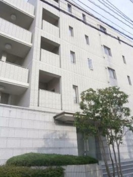 【外観】 | ブライトハウスＪ | 鉄筋コンクリート造のがっちりとした建物。