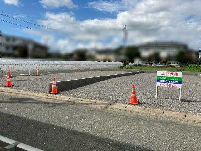 分譲地　豊川市本野町西浦21番3　区画Bの外観|現地写真　南向き物件　建築条件なし