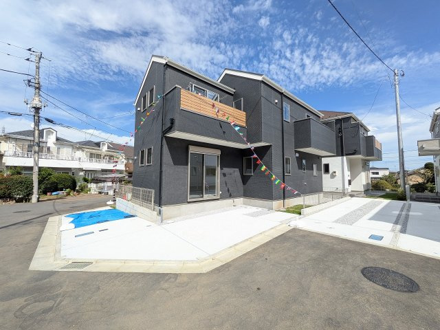 八王子市　館町　新築一戸建て　４期の前面道路含む現地写真|～西側5ｍ道路に面しています～