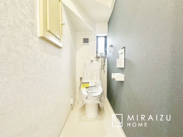 【トイレ】 | おしり洗浄、ビデ洗浄、暖房便座の機能を標準装備。トイレットペーパーの無駄遣いを防ぎ、肌を傷つける心配がありません♪