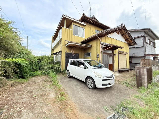 小美玉市山野中古住宅の外観