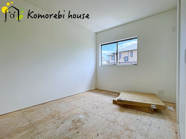 川島町伊草　第2　新築一戸建て　クレイドルガーデン　04の和室|ゆったりとくつろげる和室です