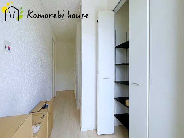 川島町伊草　第2　新築一戸建て　クレイドルガーデン　04の玄関|きれいな玄関です