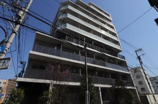 【外観】 | 鉄筋コンクリート造のがっちりとした建物。